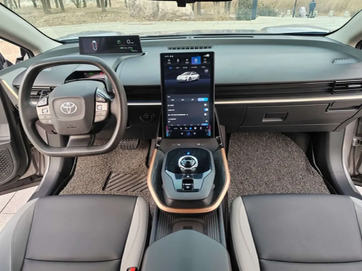 2024 Toyota bZ3 BEV 49.92KWH,autocango,china used car exporter,china ev exporter,chinese used car exporter,chinese used ev exporter