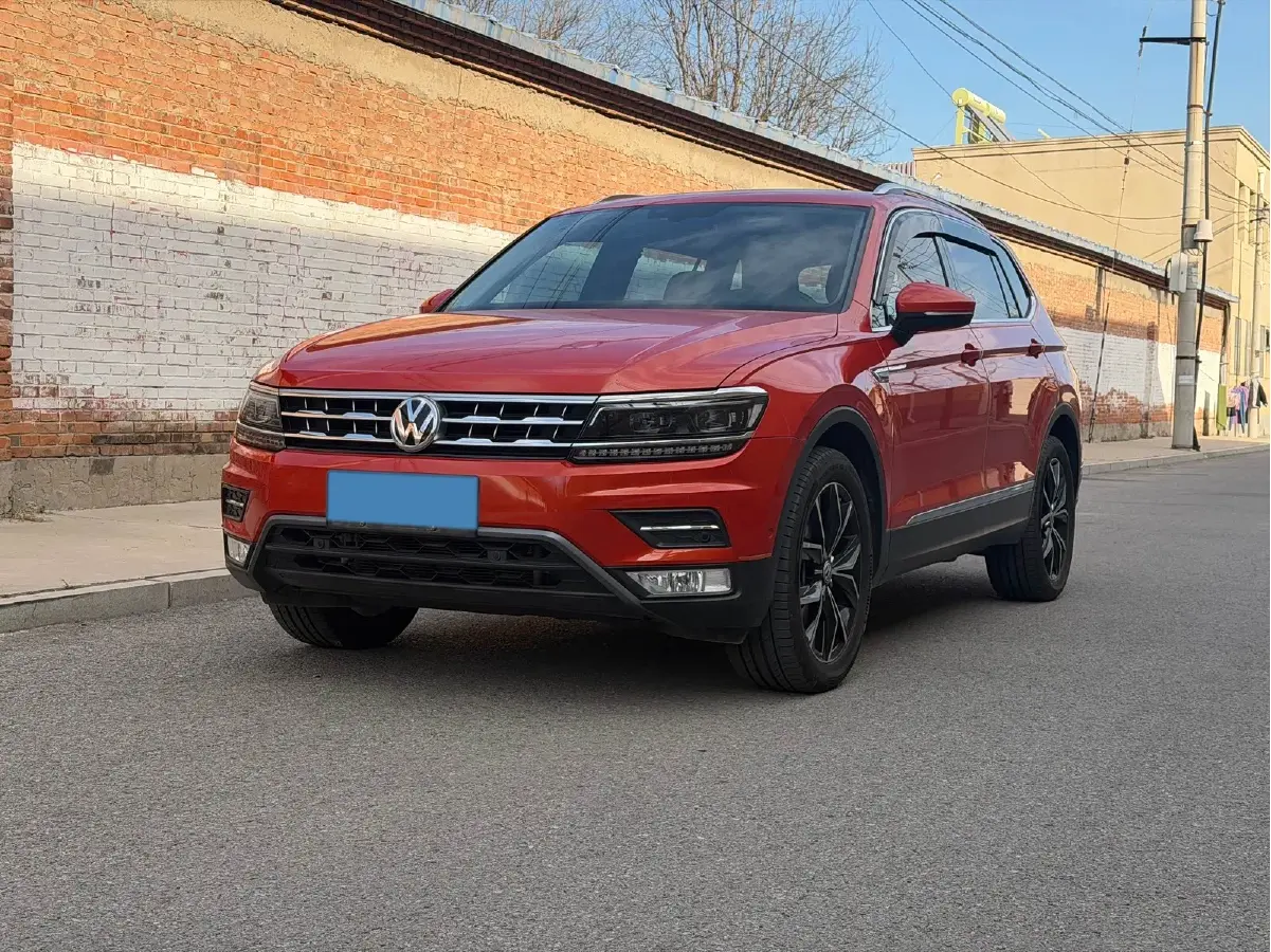 2018 Volkswagen Tiguan L 2.0T 186HP L4 7DCT