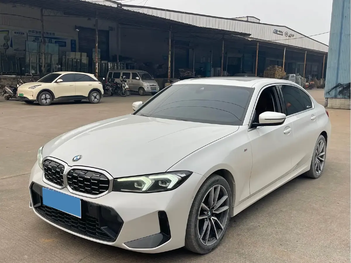 2024 BMW 3 Series 2.0T 184HP L4 8AT