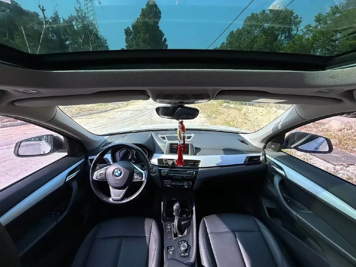 2018 BMW X1 2.0T 192HP L4 8AT,autocango,china used car exporter,china ev exporter,chinese used car exporter,chinese used ev exporter