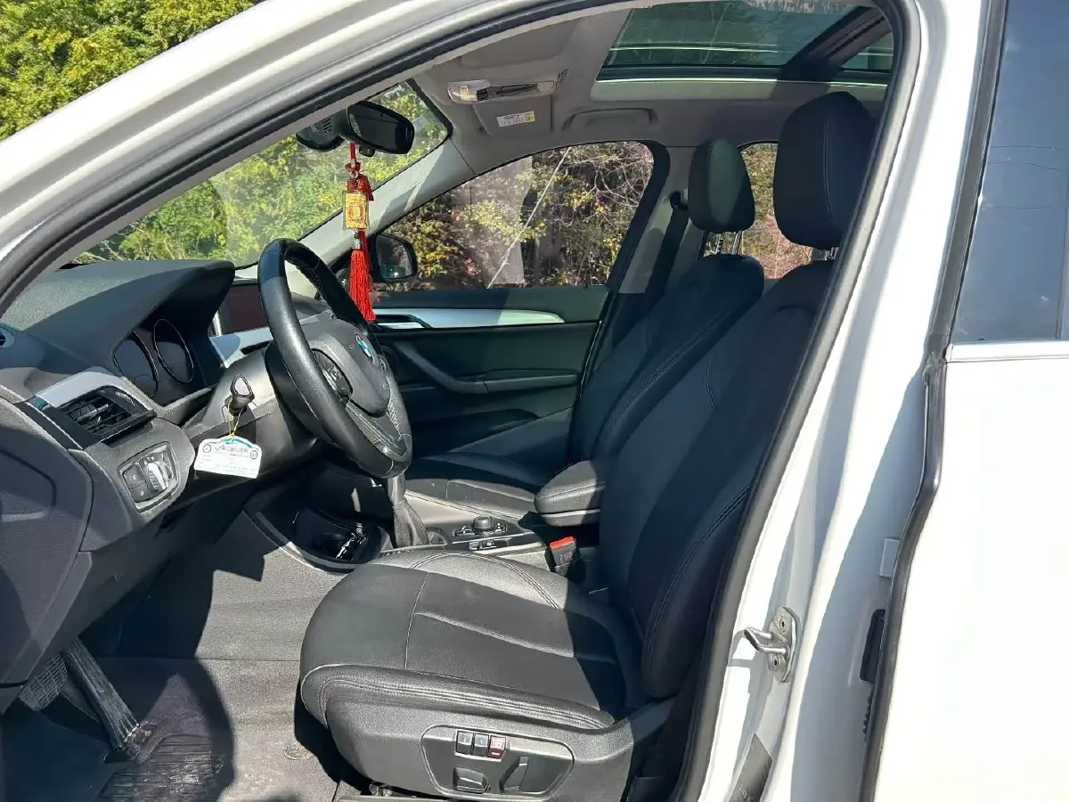 2018 BMW X1 2.0T 192HP L4 8AT,autocango,china used car exporter,china ev exporter,chinese used car exporter,chinese used ev exporter