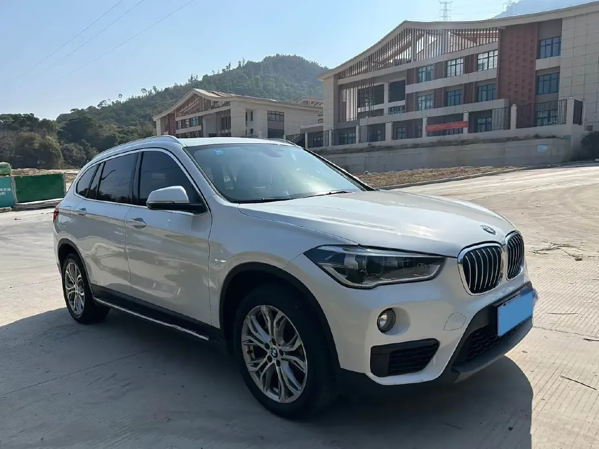 2018 BMW X1 2.0T 192HP L4 8AT,autocango,china used car exporter,china ev exporter,chinese used car exporter,chinese used ev exporter