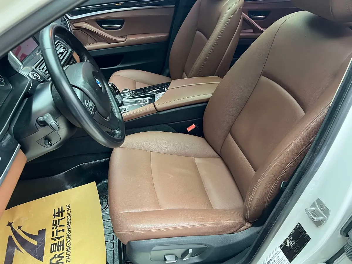 2017 BMW 5 Series 2.0T 184HP L4 8AT,autocango,china used car exporter,china ev exporter,chinese used car exporter,chinese used ev exporter