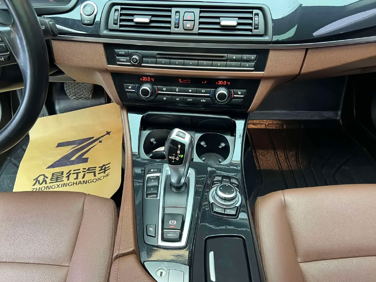 2017 BMW 5 Series 2.0T 184HP L4 8AT,autocango,china used car exporter,china ev exporter,chinese used car exporter,chinese used ev exporter