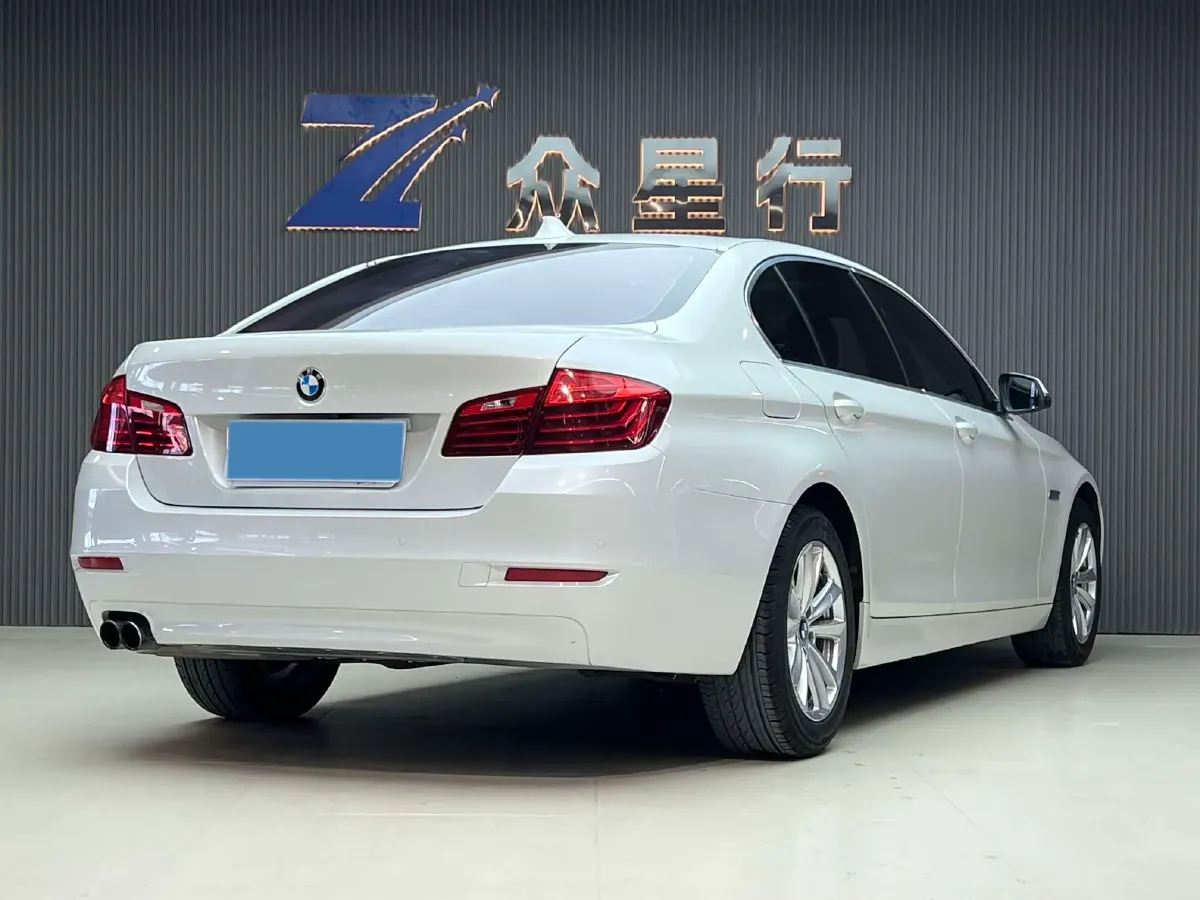 2017 BMW 5 Series 2.0T 184HP L4 8AT,autocango,china used car exporter,china ev exporter,chinese used car exporter,chinese used ev exporter