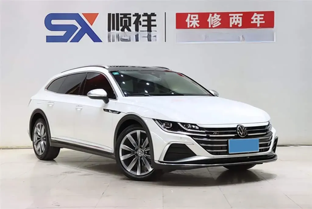 2023 Volkswagen CC 2.0T 220HP L4 7DCT,autocango,china used car exporter,china ev exporter,chinese used car exporter,chinese used ev exporter