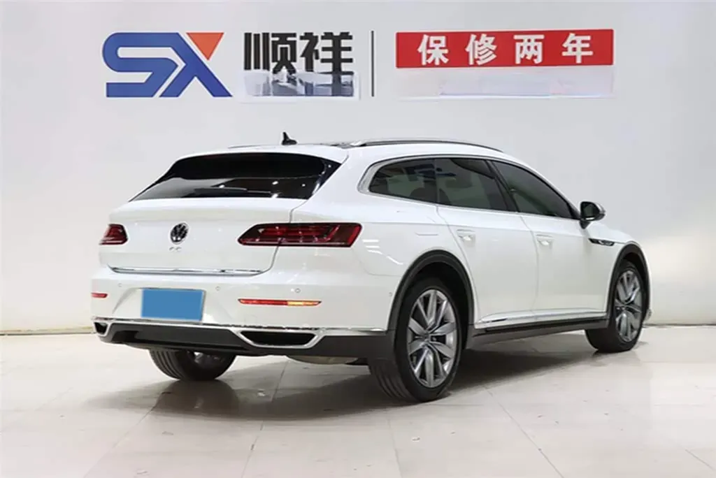 2023 Volkswagen CC 2.0T 220HP L4 7DCT,autocango,china used car exporter,china ev exporter,chinese used car exporter,chinese used ev exporter