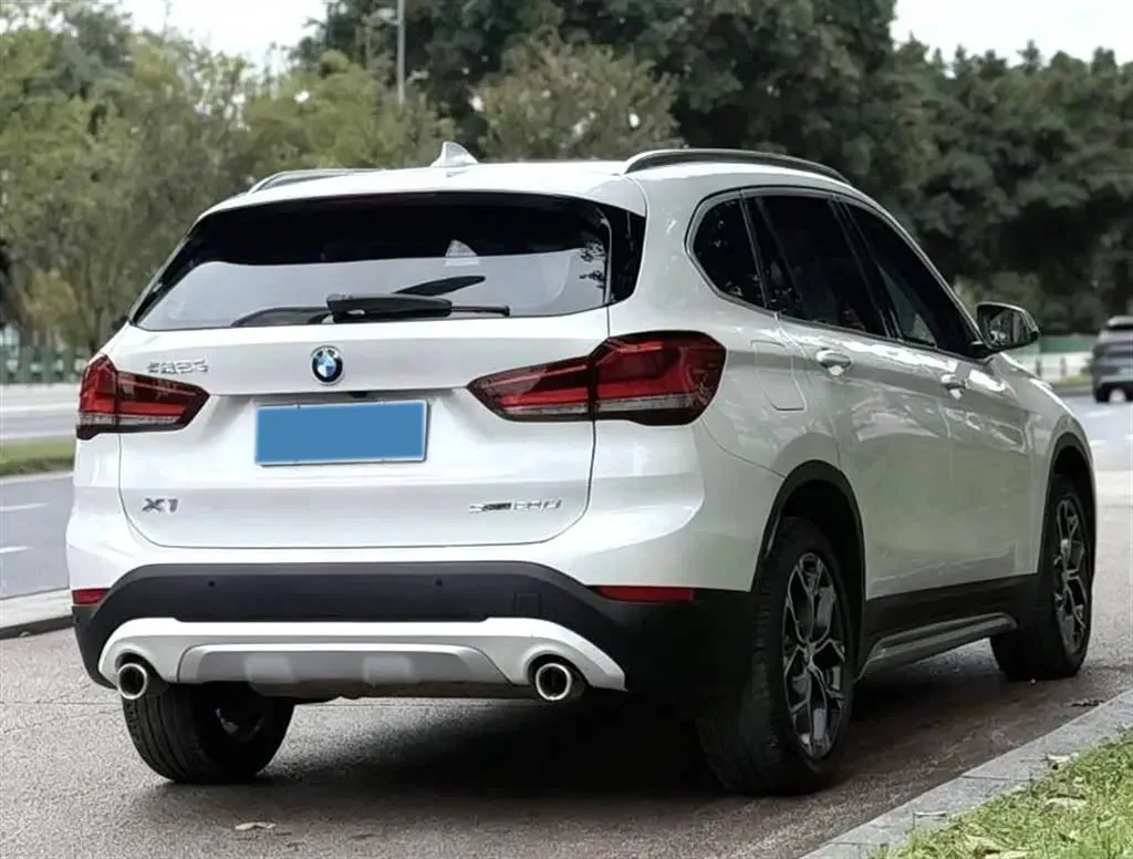 2022 BMW X1 2.0T 192HP L4 7DCT,autocango,china used car exporter,china ev exporter,chinese used car exporter,chinese used ev exporter