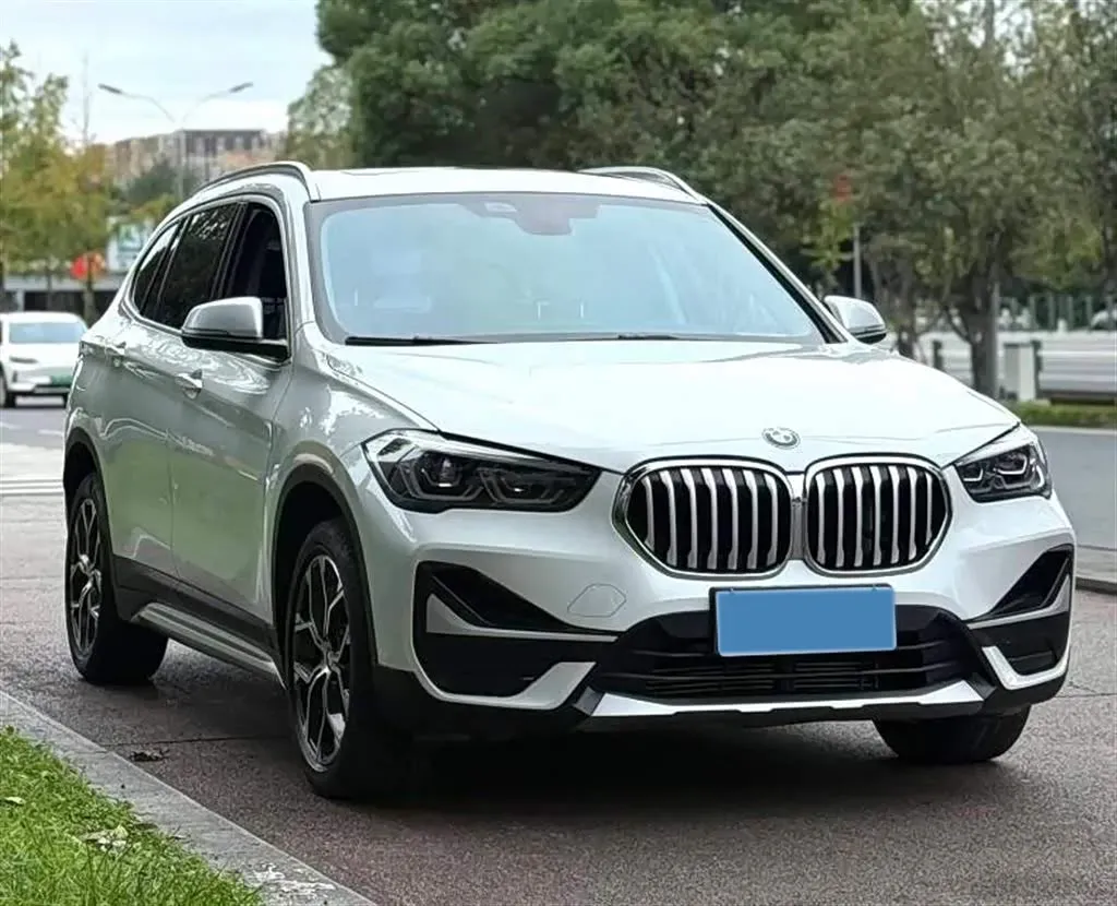 2022 BMW X1 2.0T 192HP L4 7DCT,autocango,china used car exporter,china ev exporter,chinese used car exporter,chinese used ev exporter