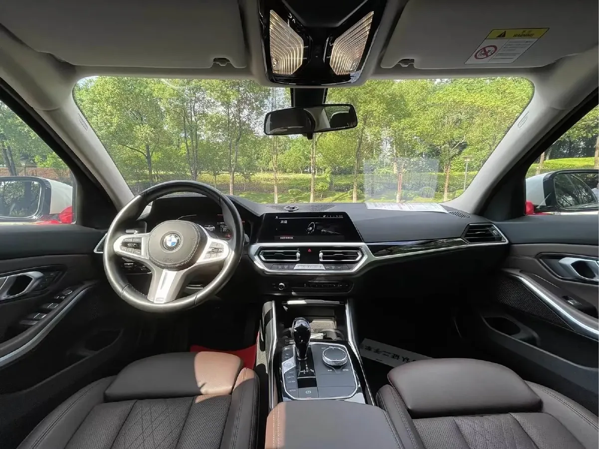 2022 BMW 3 Series 2.0T 156HP L4 8AT,autocango,china used car exporter,china ev exporter,chinese used car exporter,chinese used ev exporter