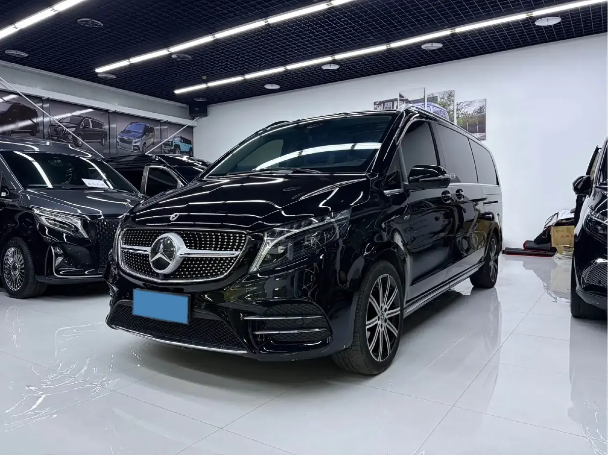 2022 Mercedes-Benz V Class 2.0T 211HP L4 9AT