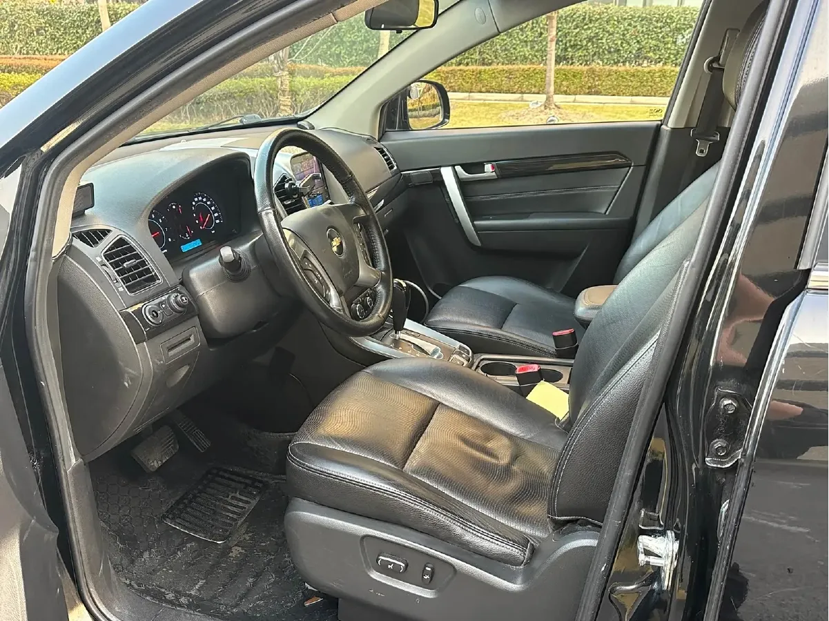 2014 Chevrolet Captiva 2.4L 167HP L4 6AT,autocango,china used car exporter,china ev exporter,chinese used car exporter,chinese used ev exporter
