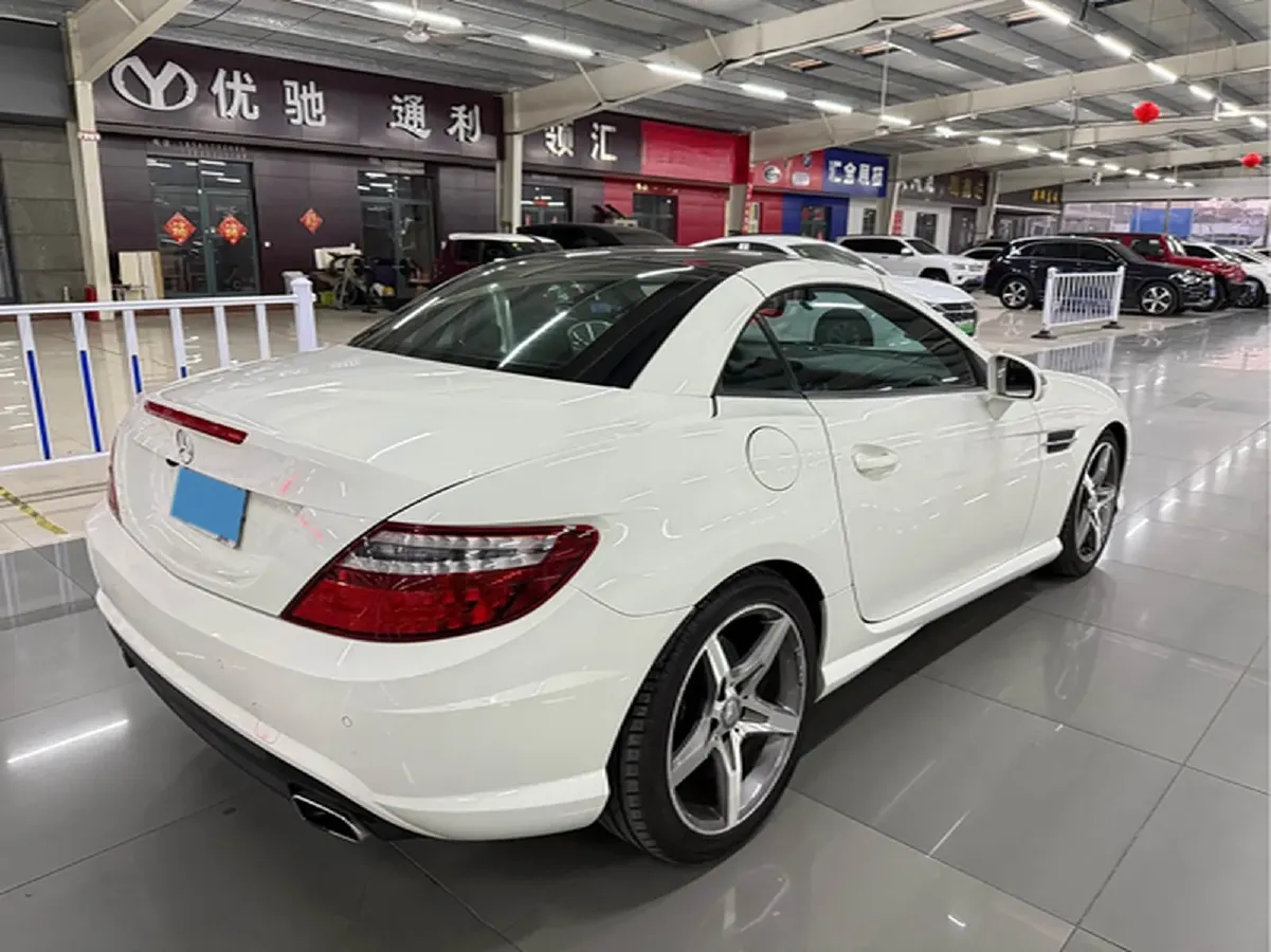 2011 Mercedes-Benz SLK Class 1.8T 184HP L4 7AT,autocango,china used car exporter,china ev exporter,chinese used car exporter,chinese used ev exporter