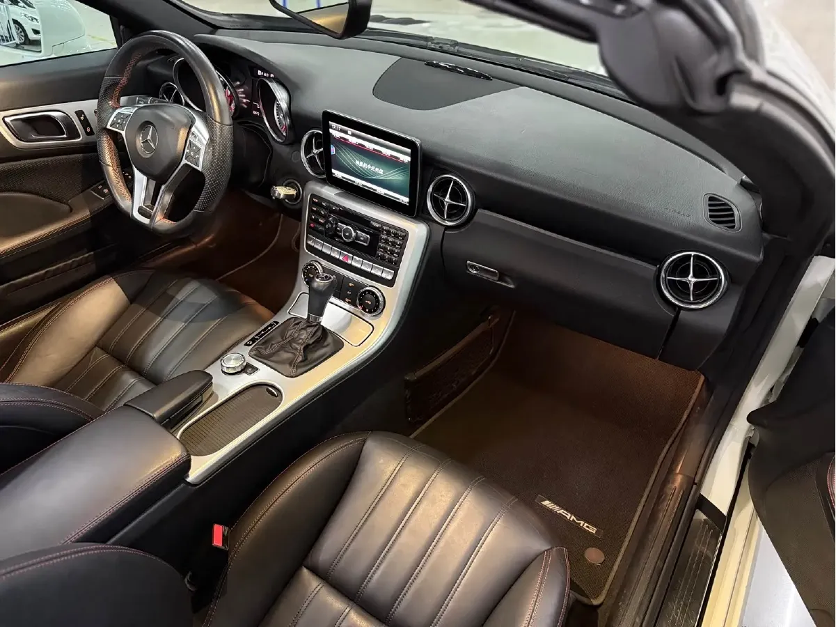 2011 Mercedes-Benz SLK Class 1.8T 184HP L4 7AT,autocango,china used car exporter,china ev exporter,chinese used car exporter,chinese used ev exporter