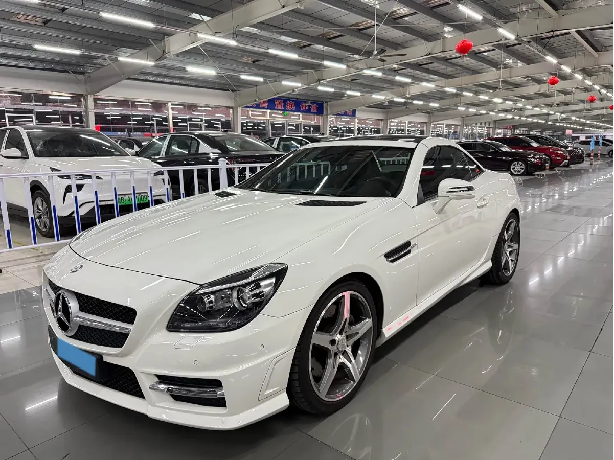 2011 Mercedes-Benz SLK Class 1.8T 184HP L4 7AT,autocango,china used car exporter,china ev exporter,chinese used car exporter,chinese used ev exporter