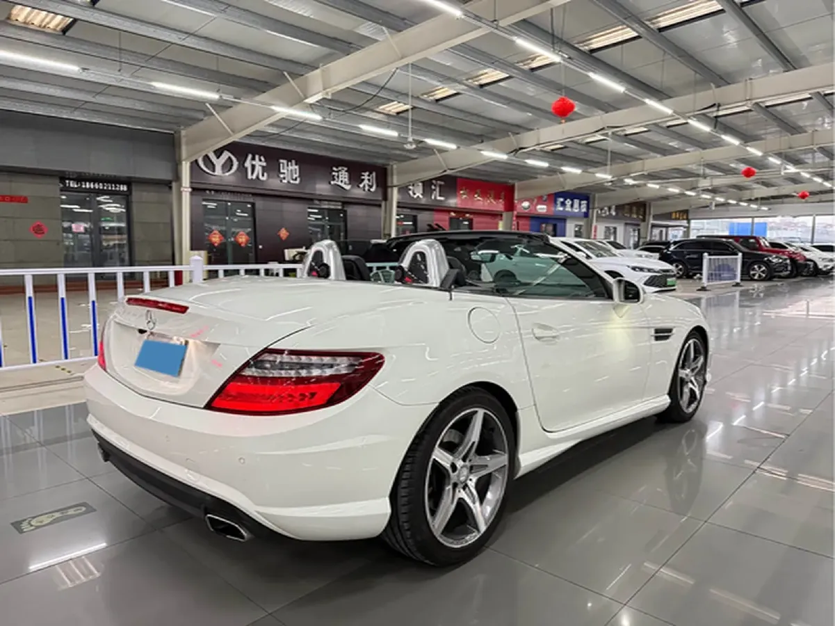 2011 Mercedes-Benz SLK Class 1.8T 184HP L4 7AT,autocango,china used car exporter,china ev exporter,chinese used car exporter,chinese used ev exporter