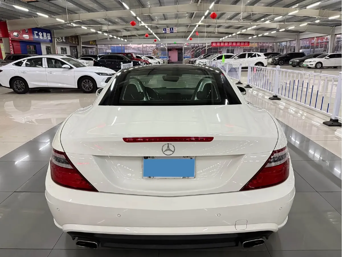 2011 Mercedes-Benz SLK Class 1.8T 184HP L4 7AT,autocango,china used car exporter,china ev exporter,chinese used car exporter,chinese used ev exporter