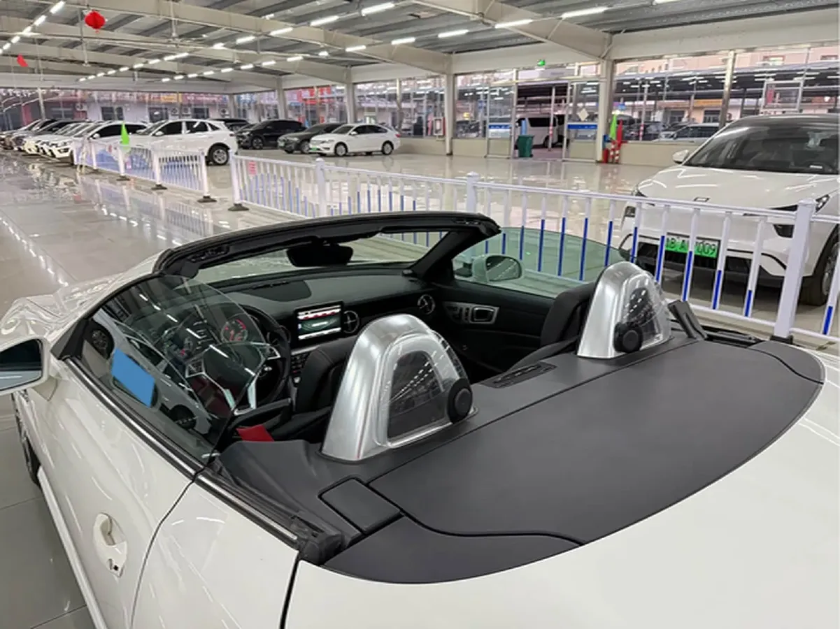 2011 Mercedes-Benz SLK Class 1.8T 184HP L4 7AT,autocango,china used car exporter,china ev exporter,chinese used car exporter,chinese used ev exporter