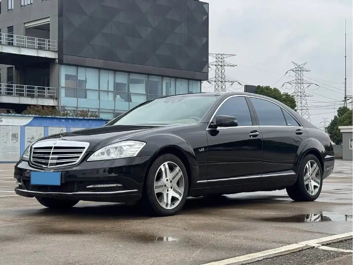 2012 Mercedes-Benz S Class 5.5T 517HP V12 5AT