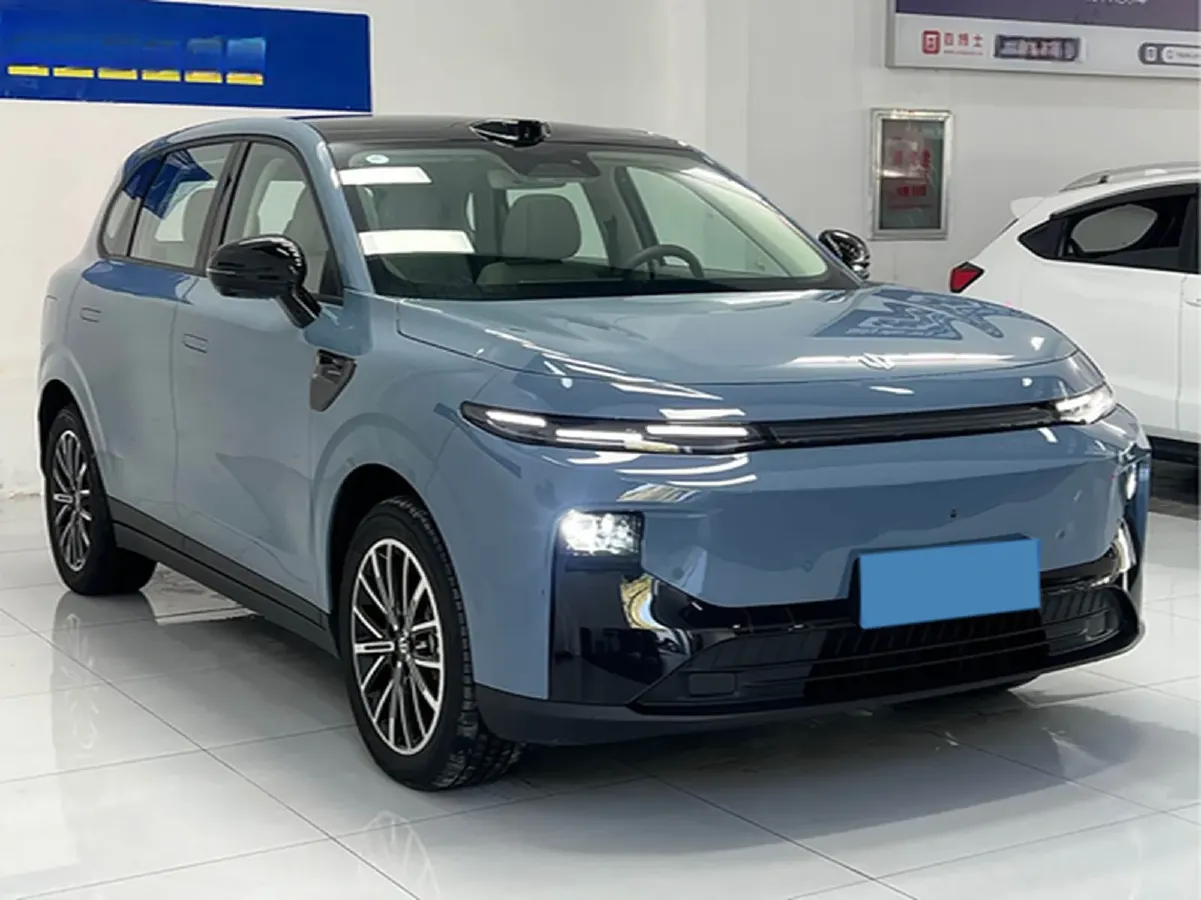 2025 Leapmotor B10 BEV 56.2KWH,autocango,china used car exporter,china ev exporter,chinese used car exporter,chinese used ev exporter