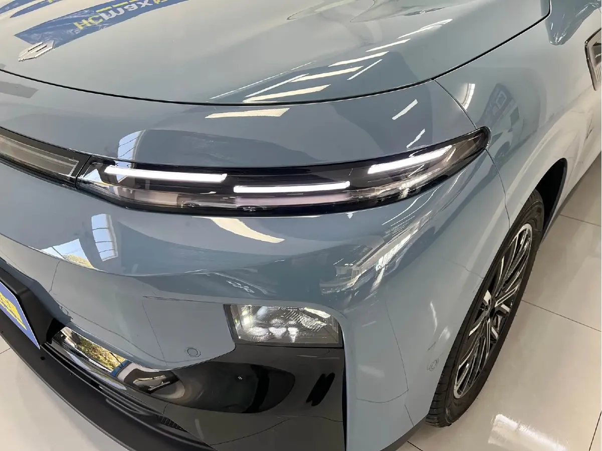 2025 Leapmotor B10 BEV 56.2KWH,autocango,china used car exporter,china ev exporter,chinese used car exporter,chinese used ev exporter