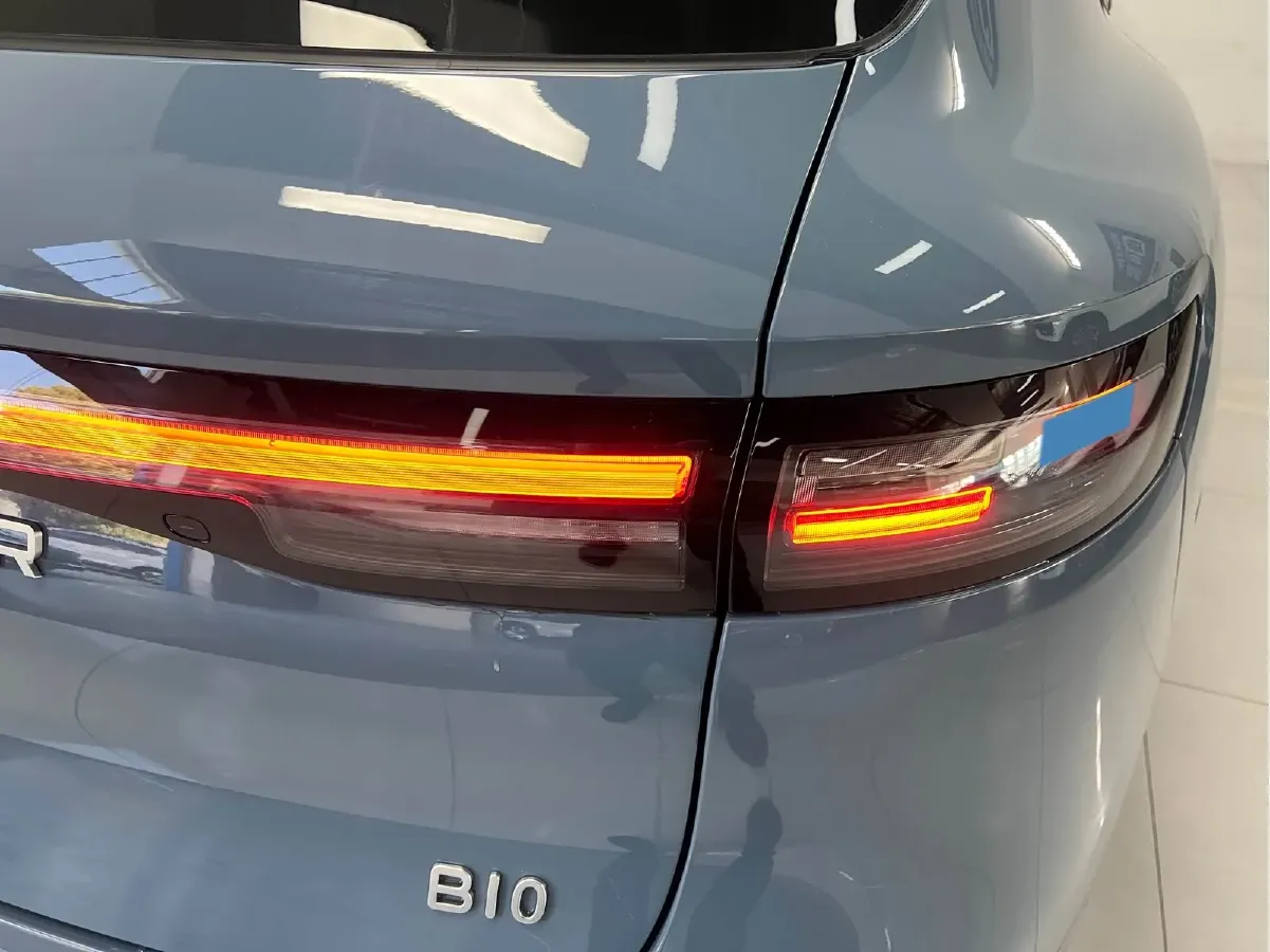 2025 Leapmotor B10 BEV 56.2KWH,autocango,china used car exporter,china ev exporter,chinese used car exporter,chinese used ev exporter