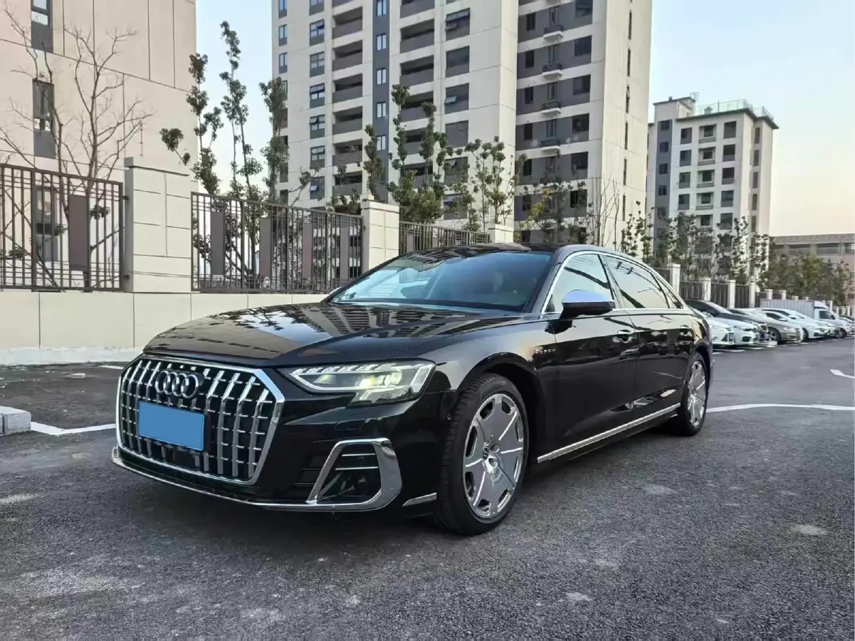 2022 Audi A8 3.0T 340HP V6 8AT