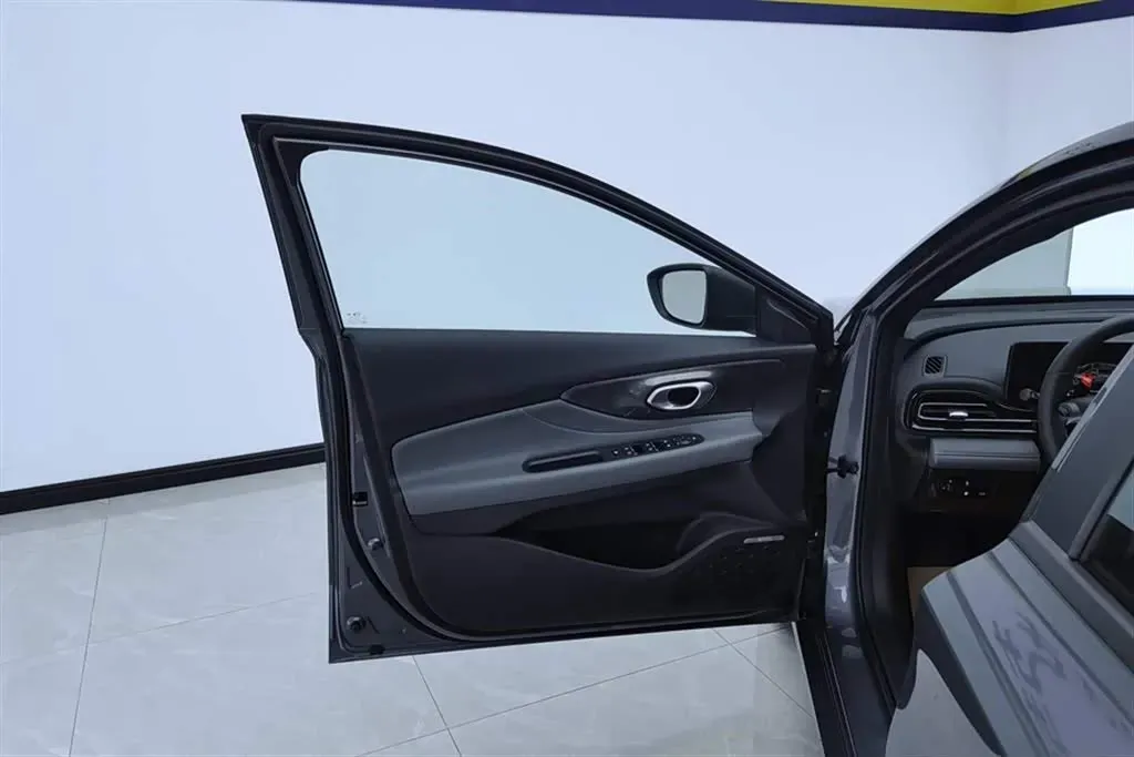 2024 GAC Trumpchi Empow 1.5T 177HP L4 7DCT,autocango,china used car exporter,china ev exporter,chinese used car exporter,chinese used ev exporter