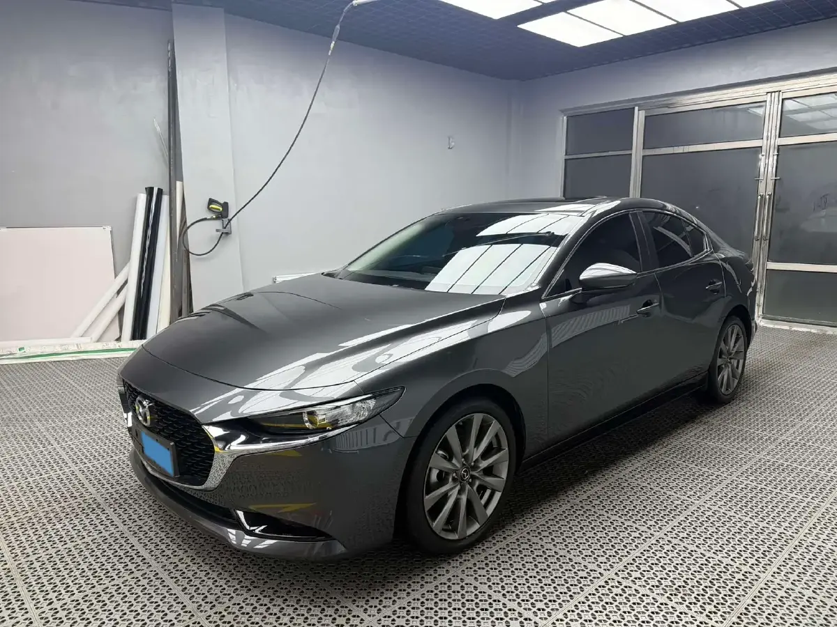 2021 Mazda 3 Axela 2.0L 158HP L4 6AT