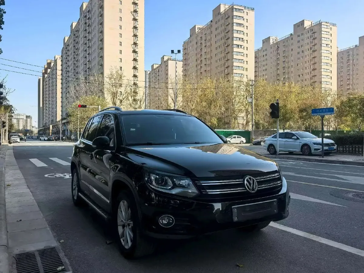 2012 Volkswagen Tiguan 2.0T 140HP L4 6AT,autocango,china used car exporter,china ev exporter,chinese used car exporter,chinese used ev exporter