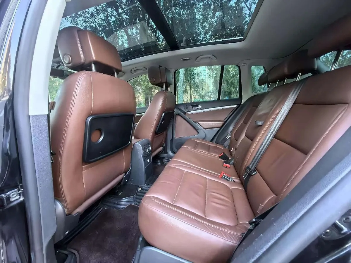 2012 Volkswagen Tiguan 2.0T 140HP L4 6AT,autocango,china used car exporter,china ev exporter,chinese used car exporter,chinese used ev exporter