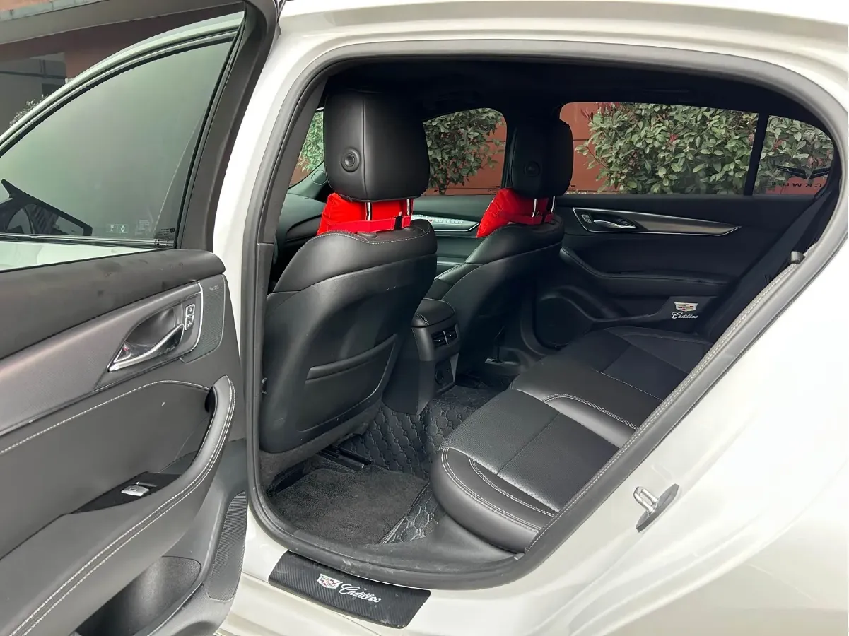 2024 Cadillac CT5 2.0T 237HP L4 10AT,autocango,china used car exporter,china ev exporter,chinese used car exporter,chinese used ev exporter