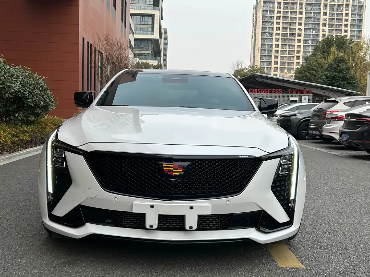 2024 Cadillac CT5 2.0T 237HP L4 10AT,autocango,china used car exporter,china ev exporter,chinese used car exporter,chinese used ev exporter