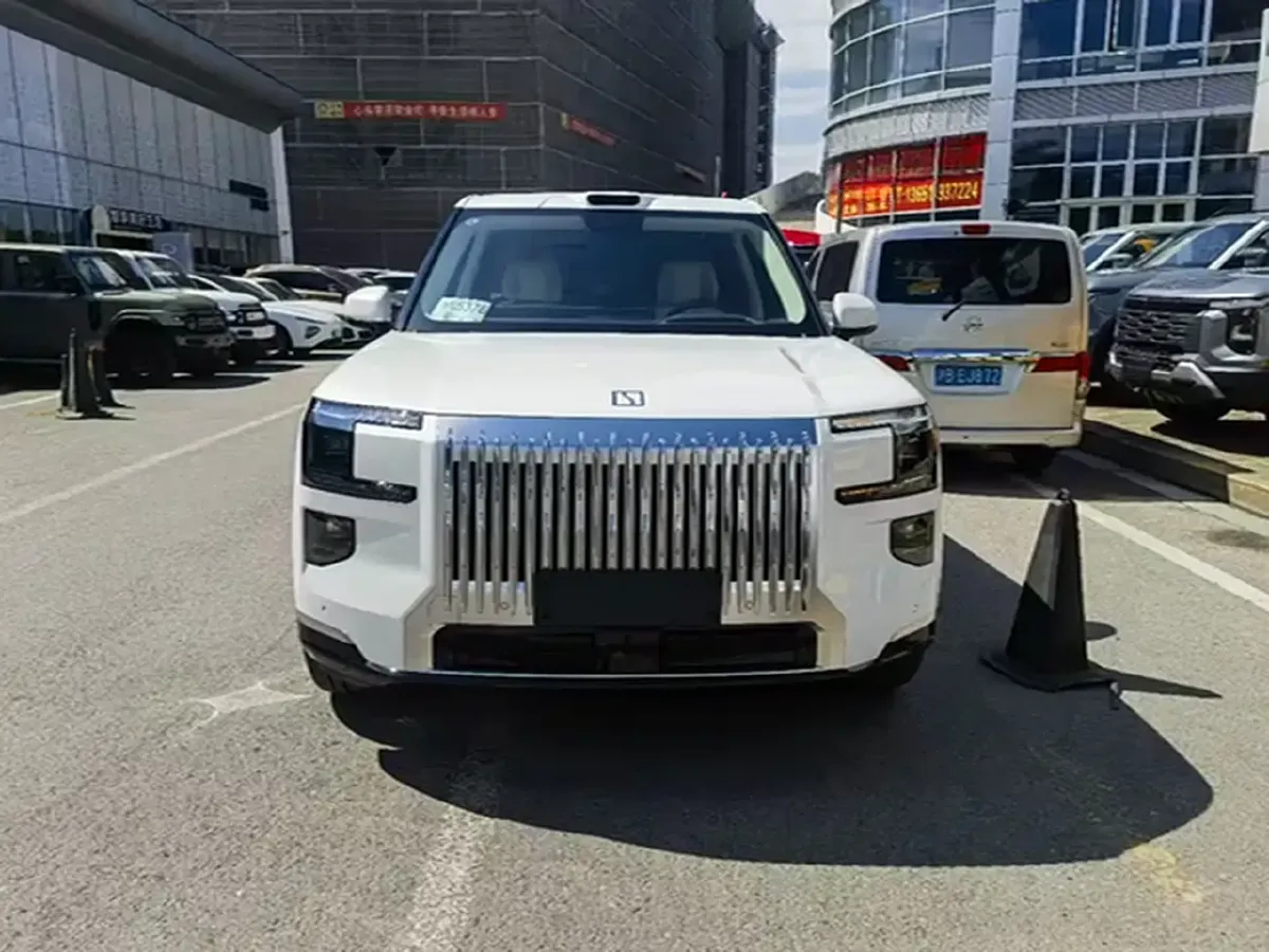 2025 Zeekr 9X 2.0T 279HP L4 1DHT PHEV,autocango,china used car exporter,china ev exporter,chinese used car exporter,chinese used ev exporter