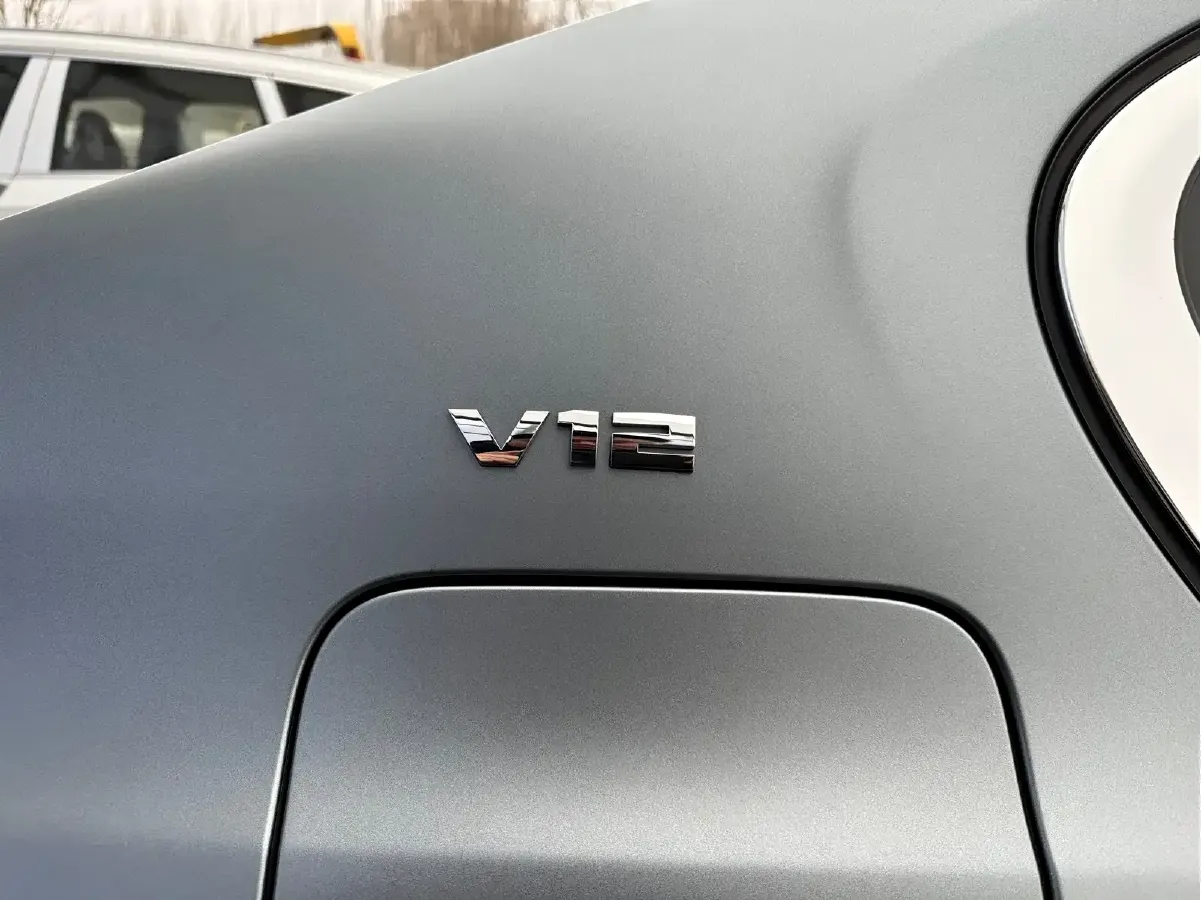 2019 BMW 7 Series 6.6T 585HP V12 8AT,autocango,china used car exporter,china ev exporter,chinese used car exporter,chinese used ev exporter