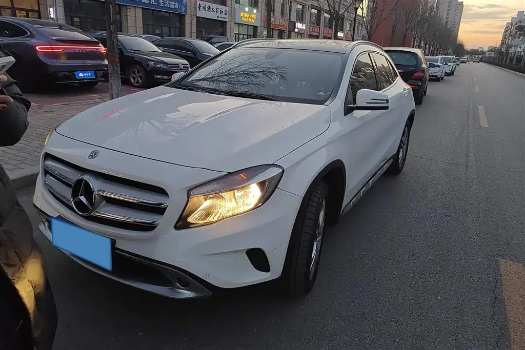 2016 Mercedes-Benz GLA Class 1.6T 156HP L4 7DCT