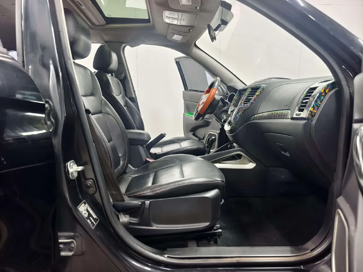 2014 ChangAn CS35 1.6L 125HP L4 4AT,autocango,china used car exporter,china ev exporter,chinese used car exporter,chinese used ev exporter