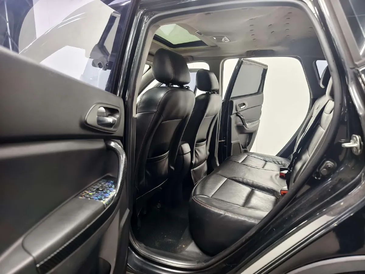 2014 ChangAn CS35 1.6L 125HP L4 4AT,autocango,china used car exporter,china ev exporter,chinese used car exporter,chinese used ev exporter