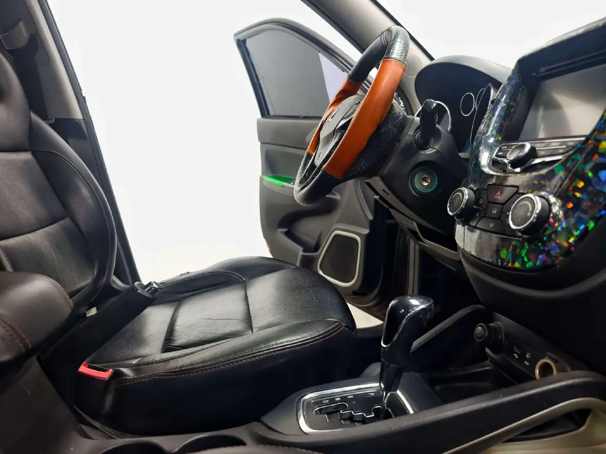 2014 ChangAn CS35 1.6L 125HP L4 4AT,autocango,china used car exporter,china ev exporter,chinese used car exporter,chinese used ev exporter