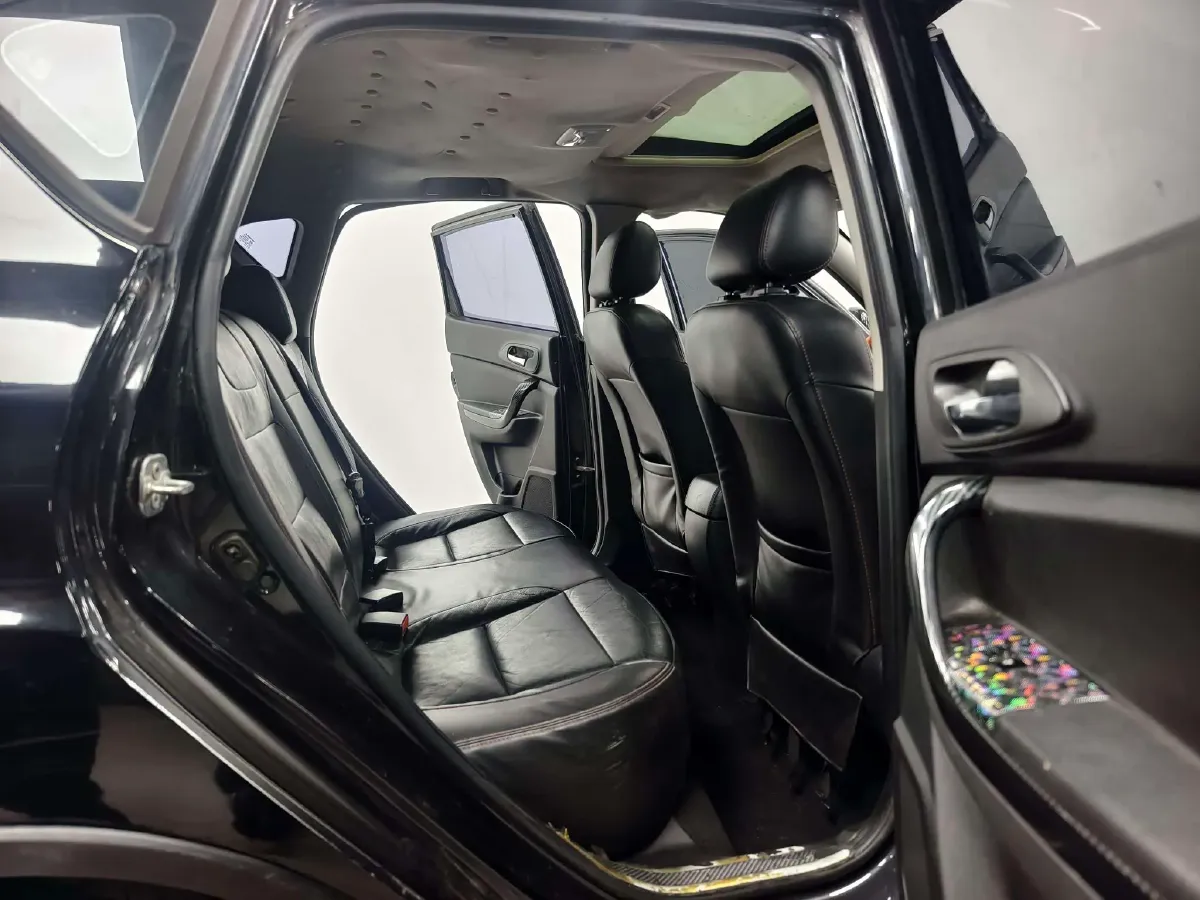 2014 ChangAn CS35 1.6L 125HP L4 4AT,autocango,china used car exporter,china ev exporter,chinese used car exporter,chinese used ev exporter