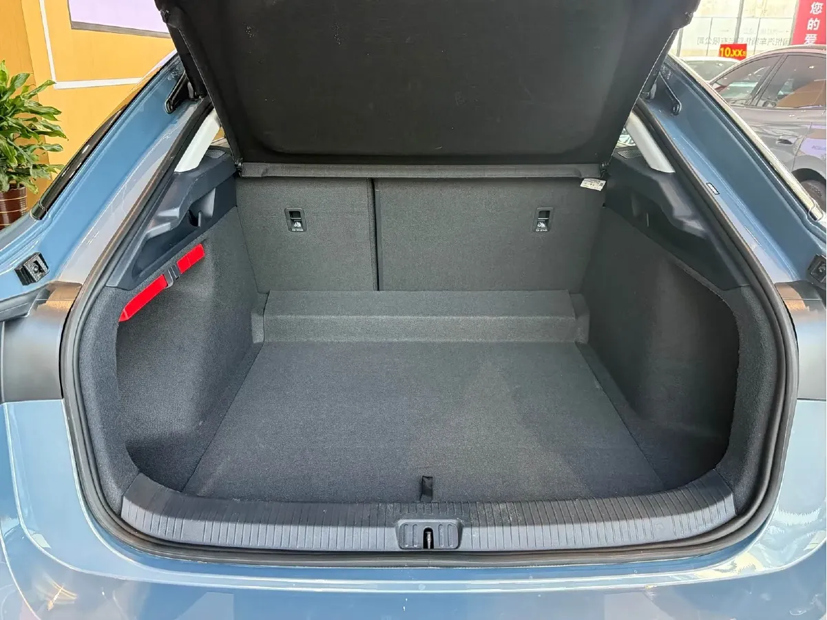 2024 Volkswagen ID.7 Vizzion BEV 84.8KWH,autocango,china used car exporter,china ev exporter,chinese used car exporter,chinese used ev exporter