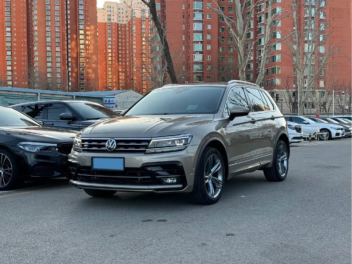 2018 Volkswagen Tiguan 2.0T 180HP L4 7DCT