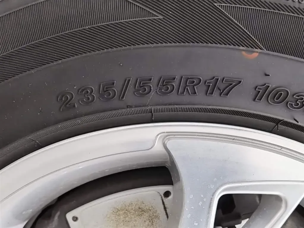 2015 Volkswagen Caravelle 2.0T 204HP L4 7DCT,autocango,china used car exporter,china ev exporter,chinese used car exporter,chinese used ev exporter