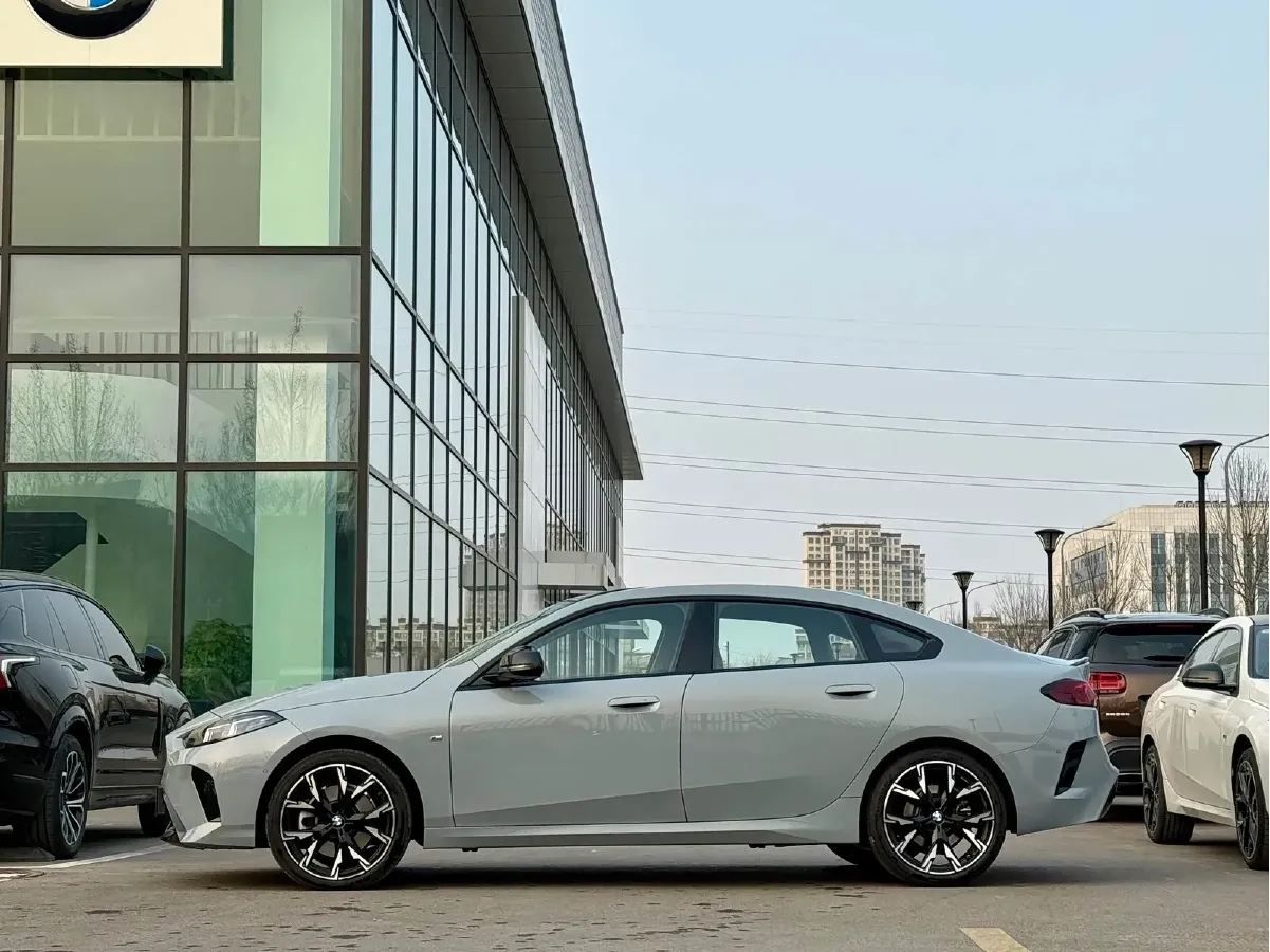 2025 BMW 2 Series 2.0T 204HP L4 7DCT,autocango,china used car exporter,china ev exporter,chinese used car exporter,chinese used ev exporter