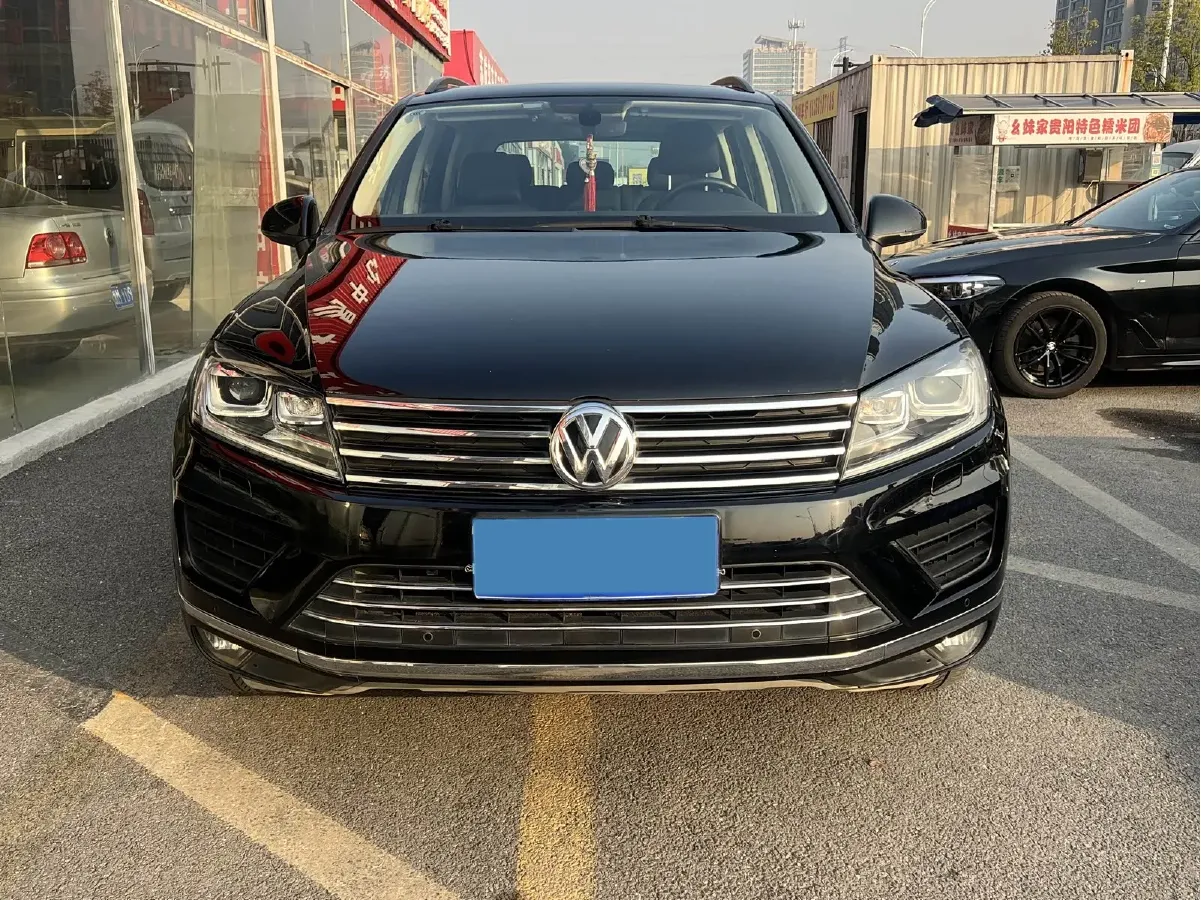 2016 Volkswagen Touareg 3.0T 320HP V6 8AT,autocango,china used car exporter,china ev exporter,chinese used car exporter,chinese used ev exporter