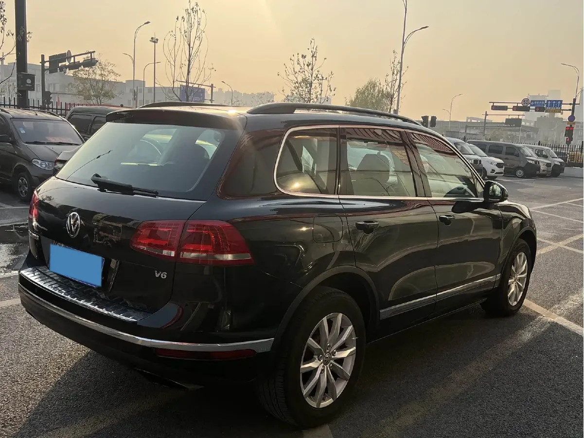 2016 Volkswagen Touareg 3.0T 320HP V6 8AT,autocango,china used car exporter,china ev exporter,chinese used car exporter,chinese used ev exporter