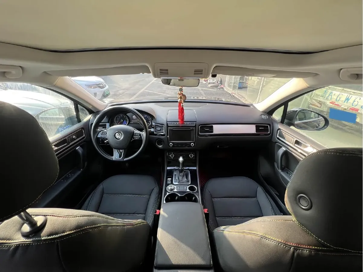 2016 Volkswagen Touareg 3.0T 320HP V6 8AT,autocango,china used car exporter,china ev exporter,chinese used car exporter,chinese used ev exporter