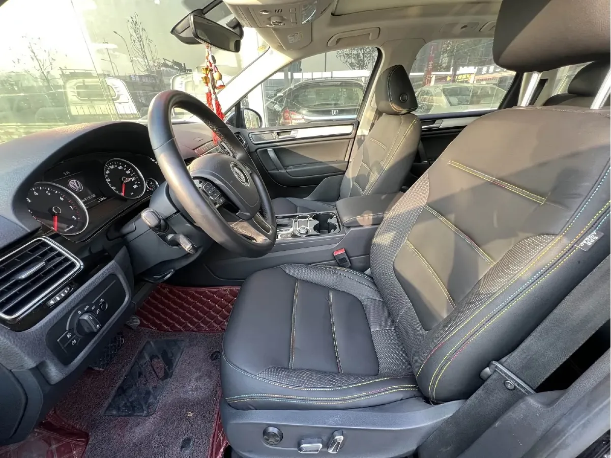 2016 Volkswagen Touareg 3.0T 320HP V6 8AT,autocango,china used car exporter,china ev exporter,chinese used car exporter,chinese used ev exporter