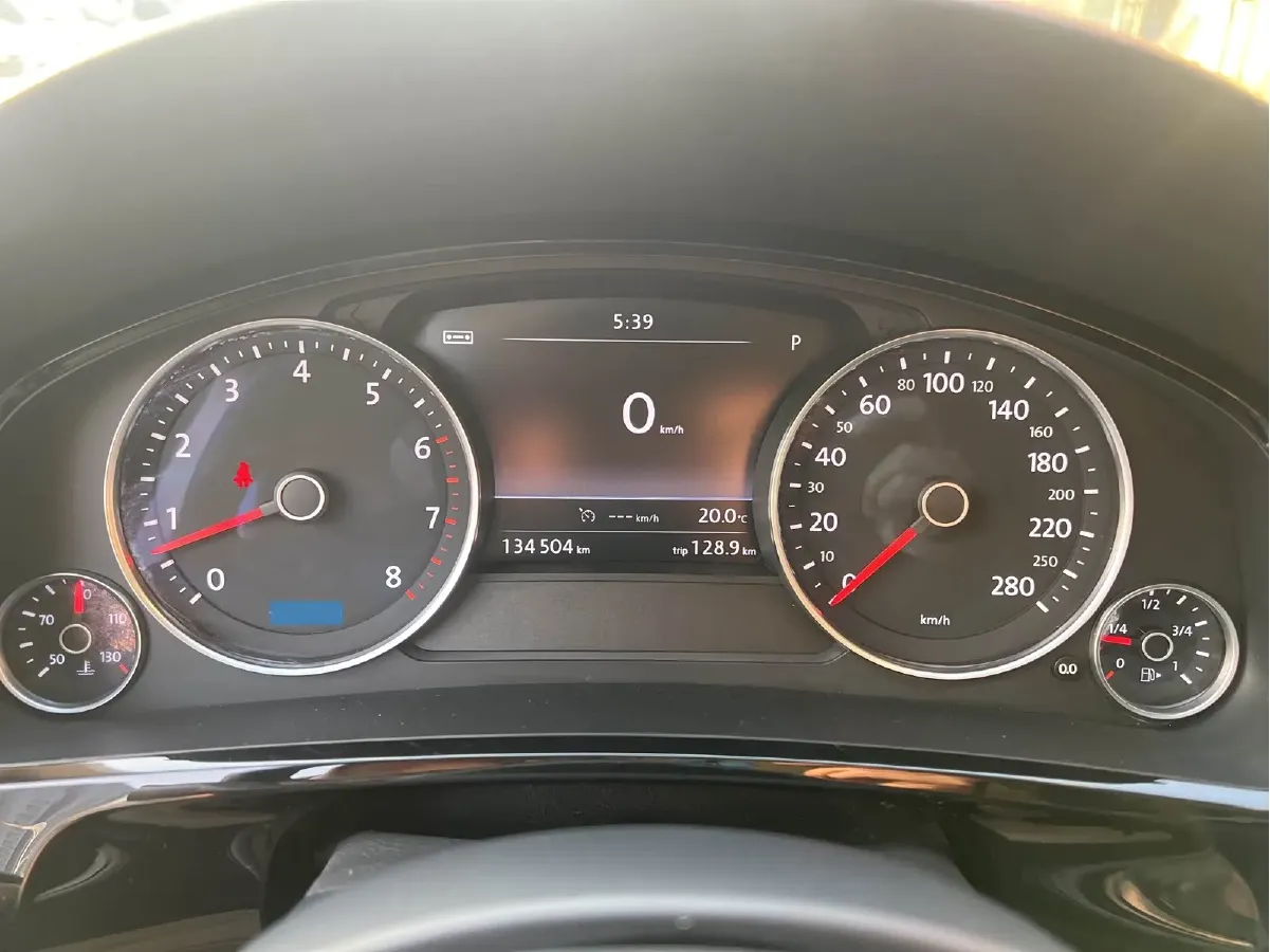 2016 Volkswagen Touareg 3.0T 320HP V6 8AT,autocango,china used car exporter,china ev exporter,chinese used car exporter,chinese used ev exporter