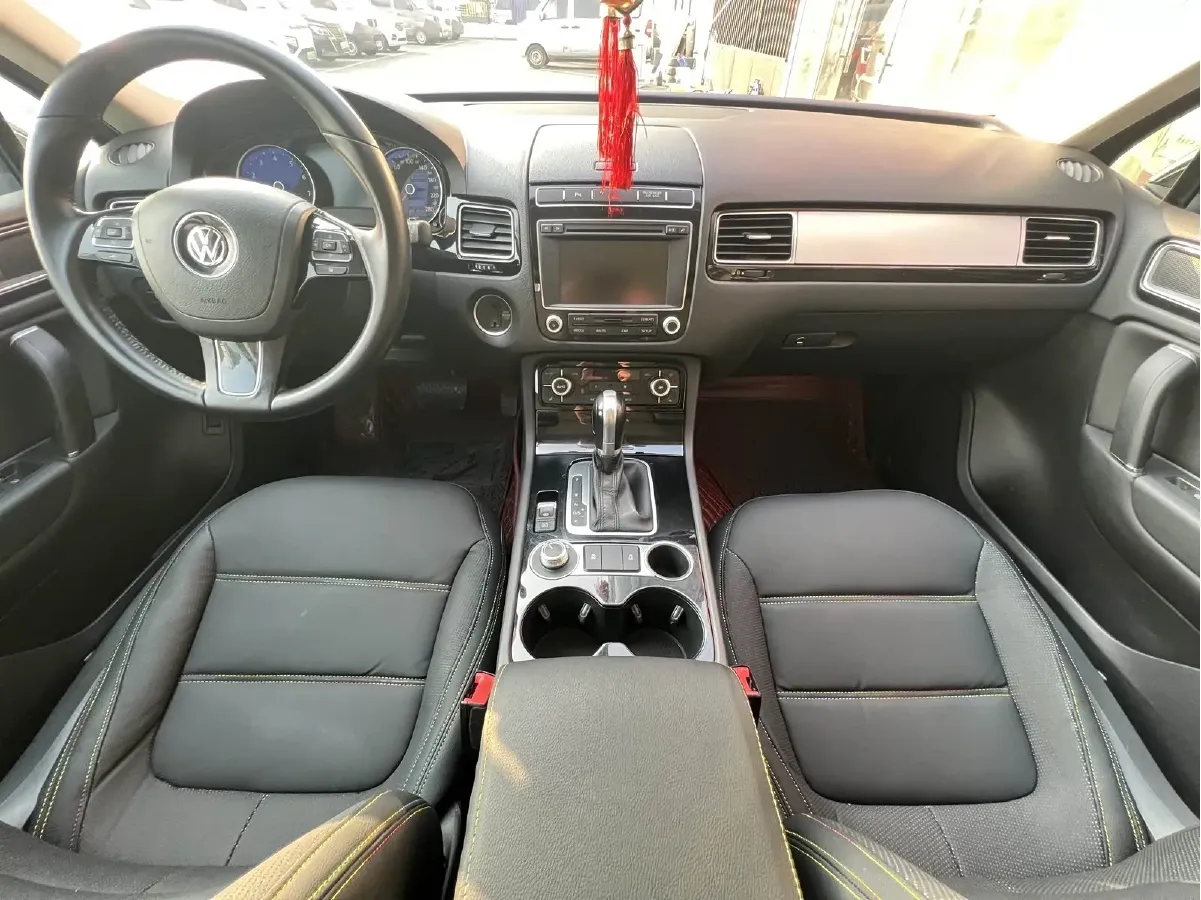 2016 Volkswagen Touareg 3.0T 320HP V6 8AT,autocango,china used car exporter,china ev exporter,chinese used car exporter,chinese used ev exporter